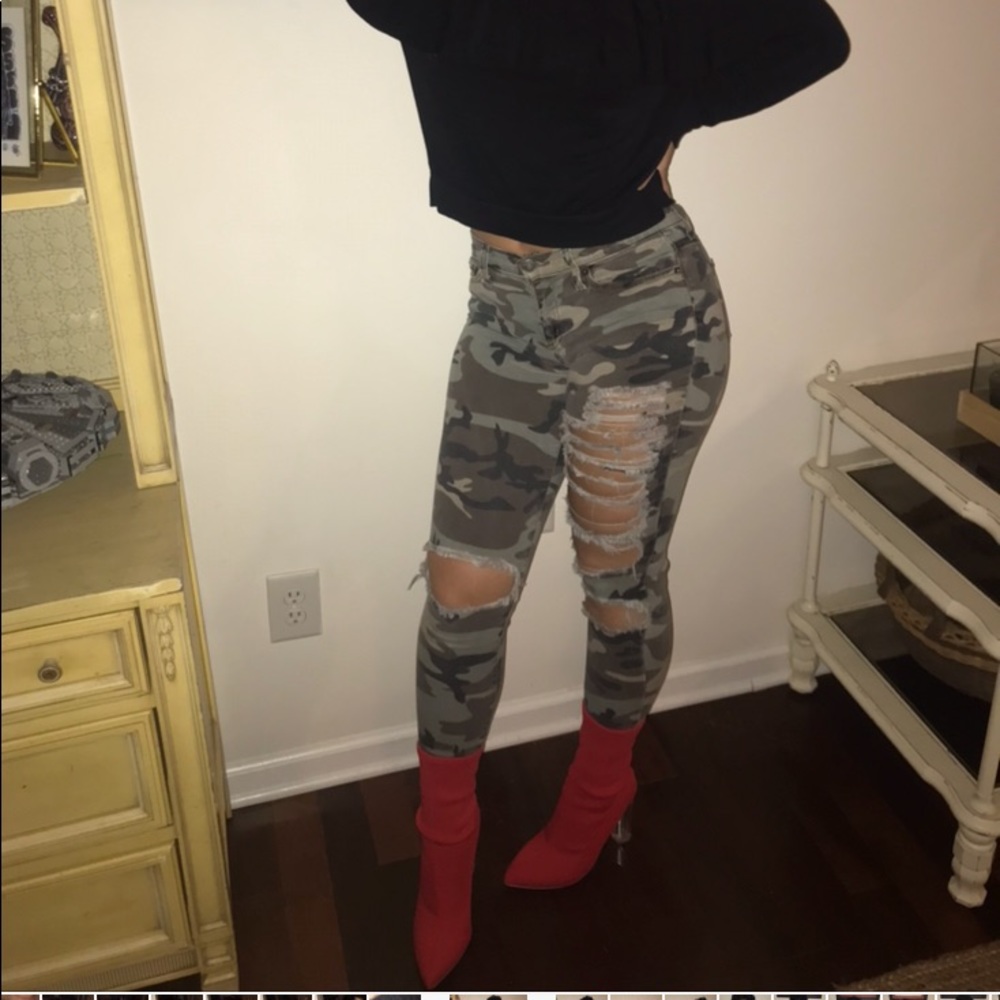 Camo pants